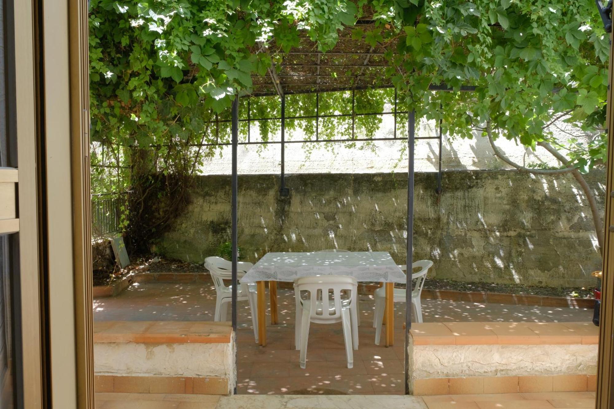 Libellula Apartment Giardini Naxos Exterior photo